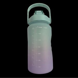 [ 2 FOR $20 ] NWOT 48 OZ PASTEL BLUE & PURPLE OMBRE WATER BOTTLE